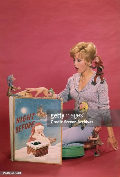 3,330 Barbara Eden Photos Stock Photos and High。